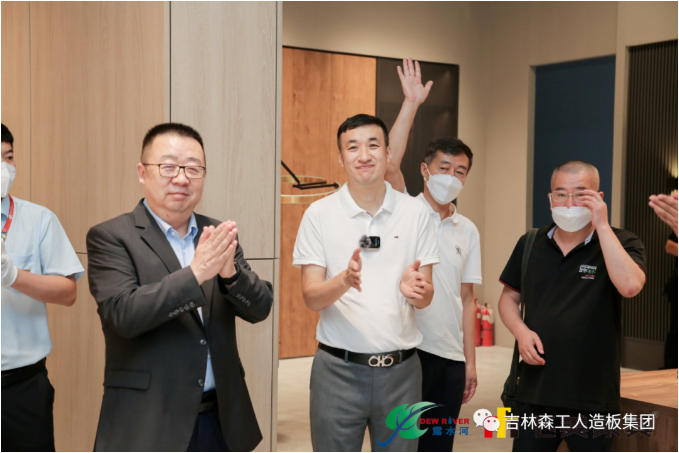 以品質(zhì)之名，赴飛美之約-飛美家具13周年慶，吉林森工露水河特來祝賀